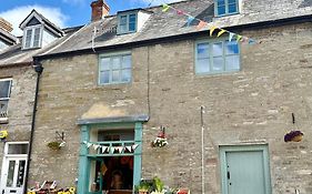 Number 22, Castle Street